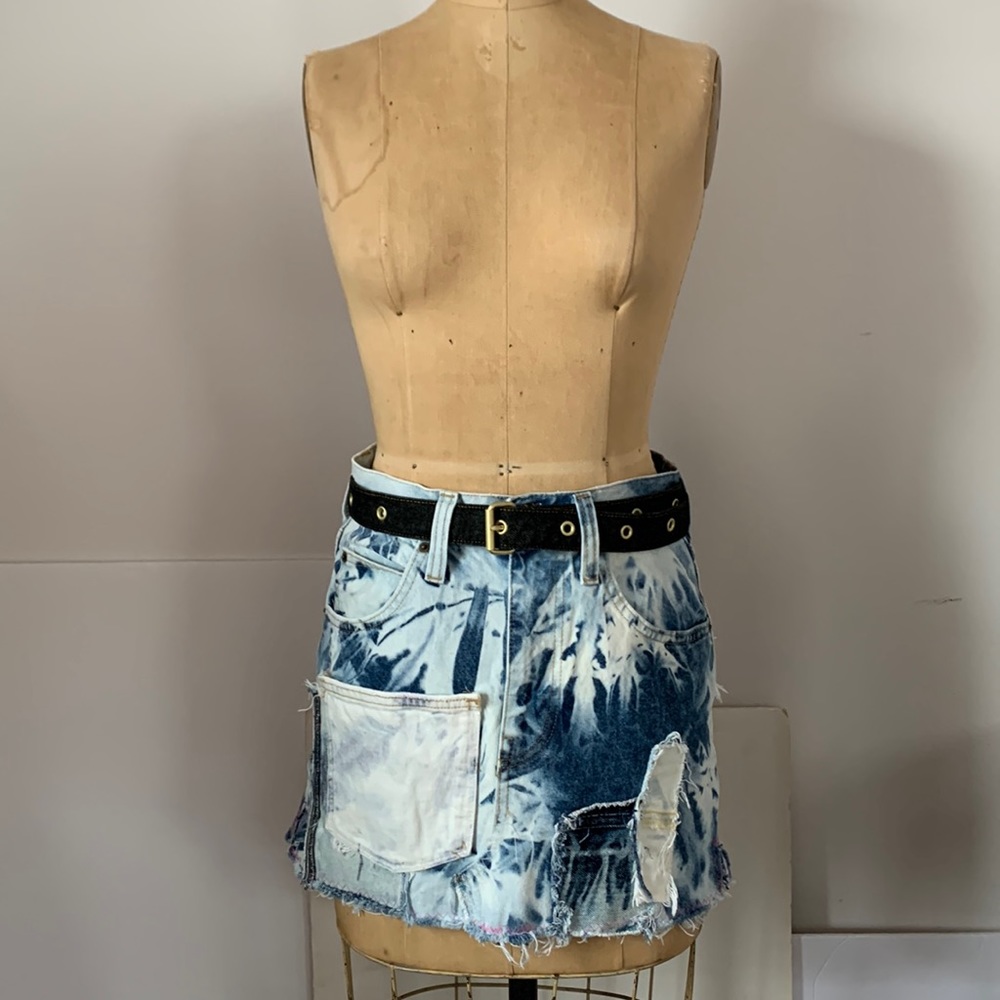 BDG mini  custom tie dye denim jean skirt 26